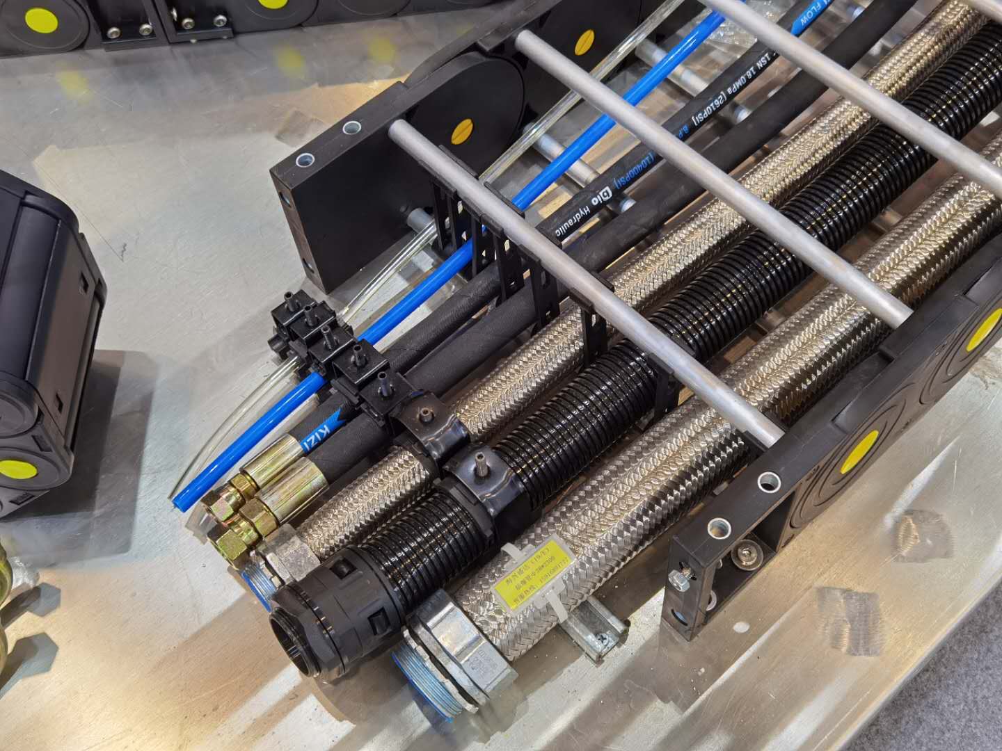 1758852356666004.jpg 大型拖鏈.jpg